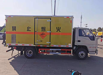 临江爆破器材运输车