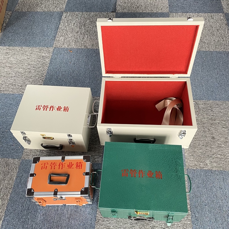 临江爆破工程作业箱如何选择？玻璃钢与传统材质的全面对比